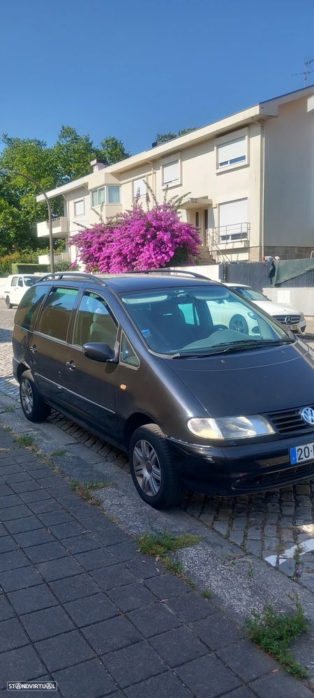 VW Sharan 1.9 TDi Confortline 7L - 7