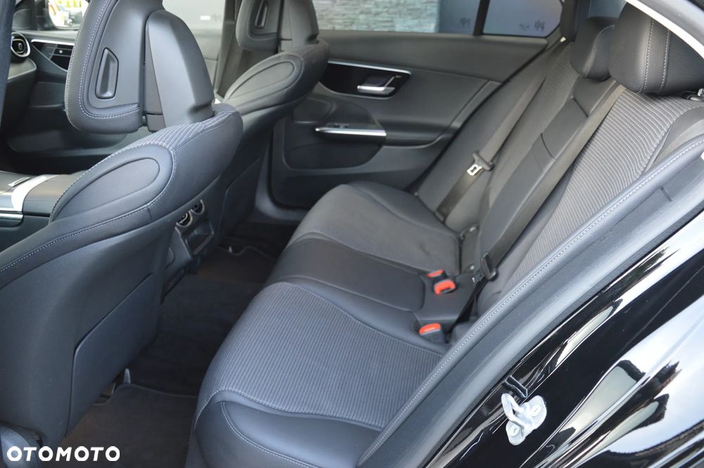 Mercedes-Benz Klasa C 220 d 9G-TRONIC Avantgarde - 16