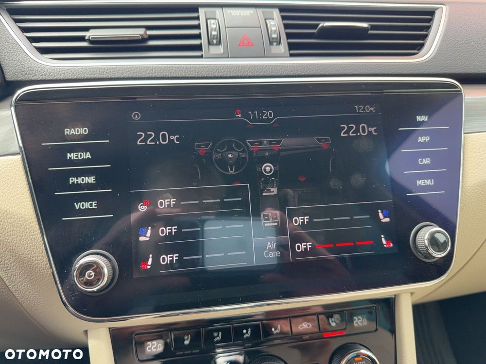 Skoda Superb 2.0 TSI Style DSG - 32
