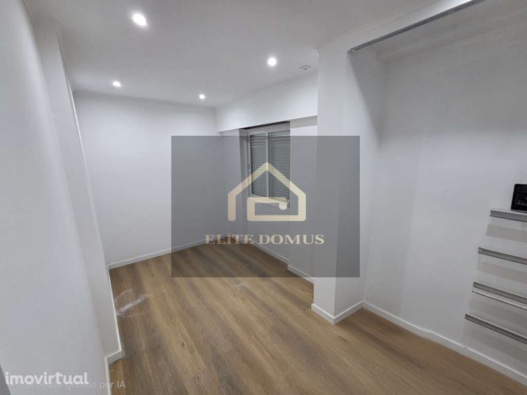 T1 totalmente remodelado, Amadora. - Grande imagem: 3/16