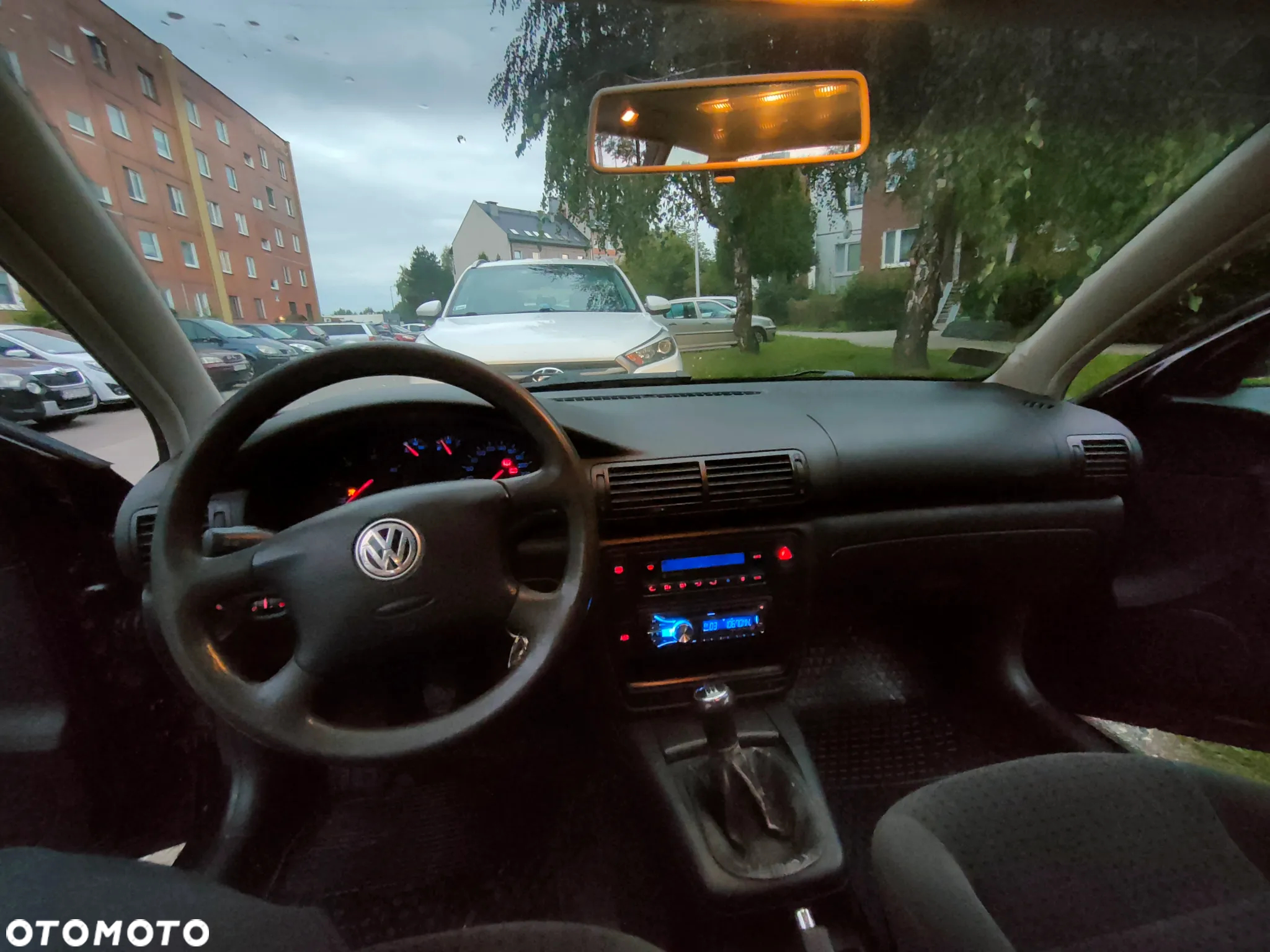 Volkswagen Passat 1.9 TDI - 14