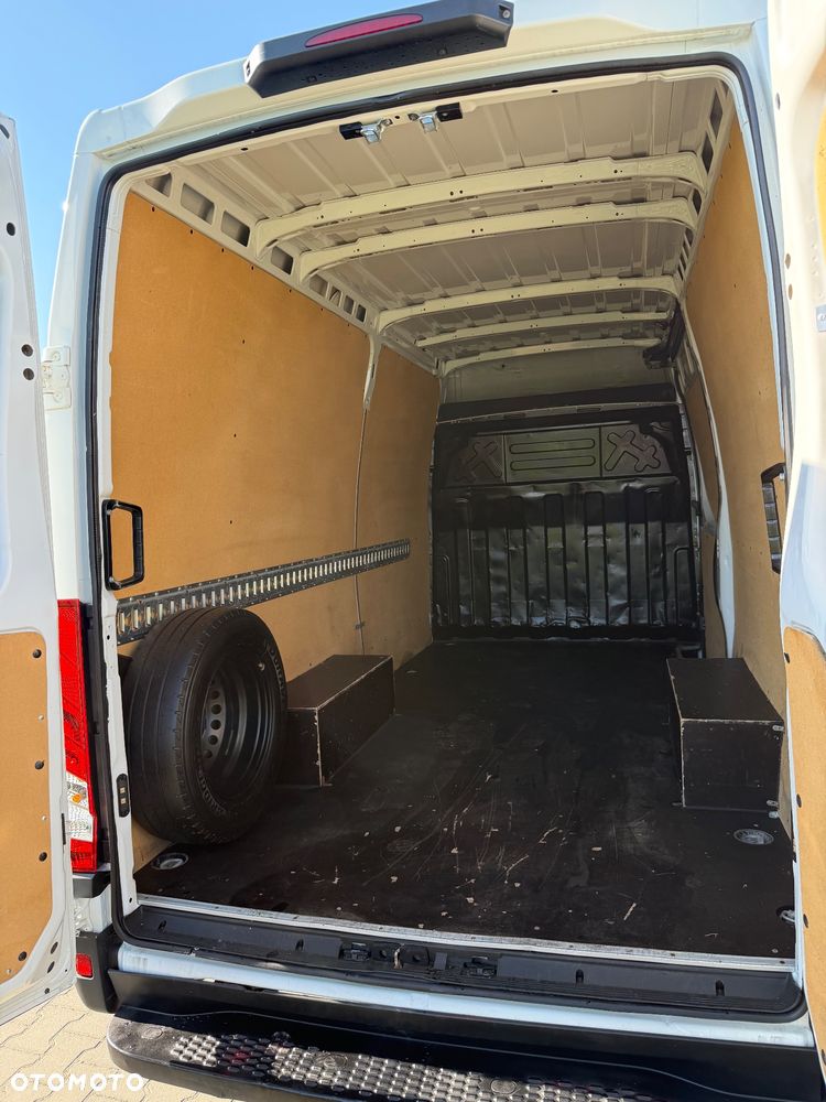 Iveco Daily 35S14 - 17