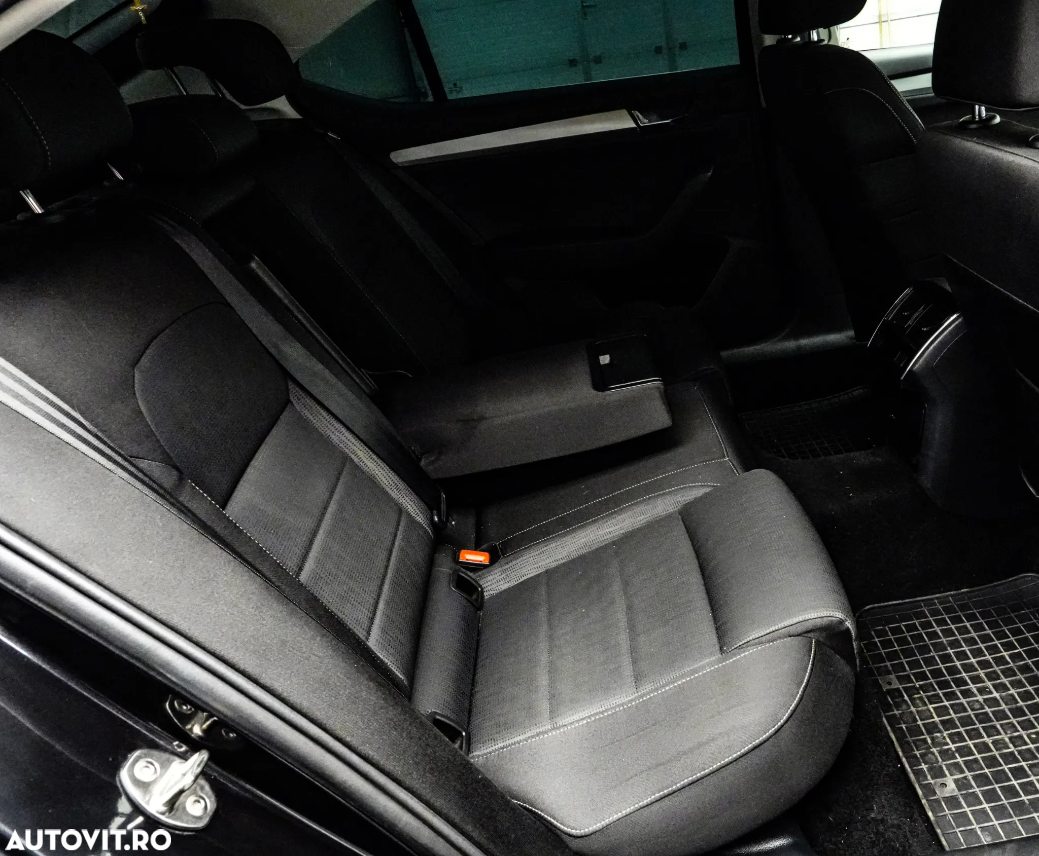 Skoda Superb 1.6 TDI DSG Ambition - 17