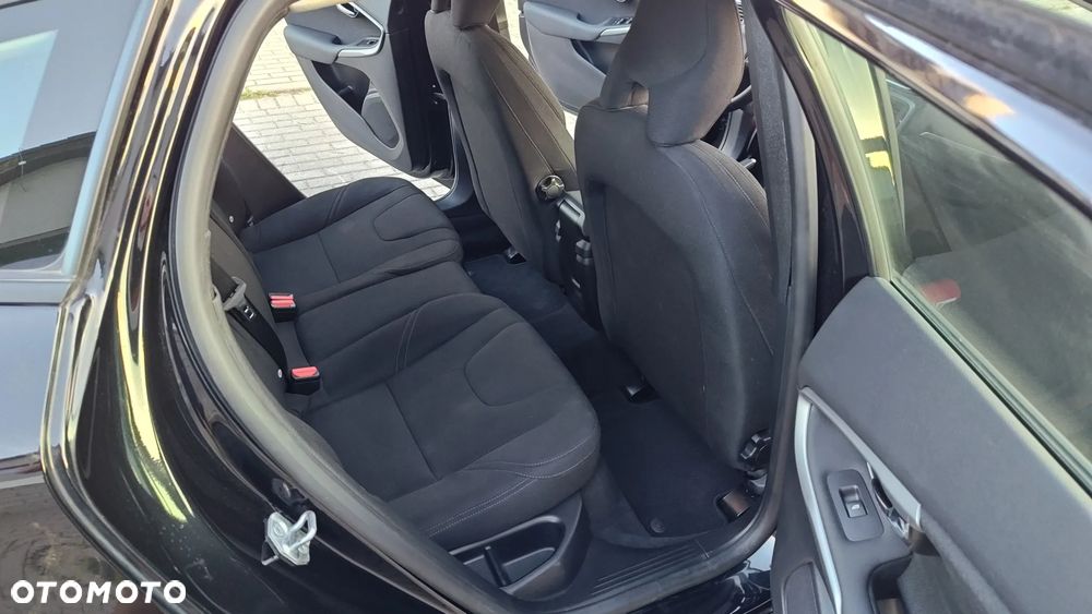 Volvo V40 - 12