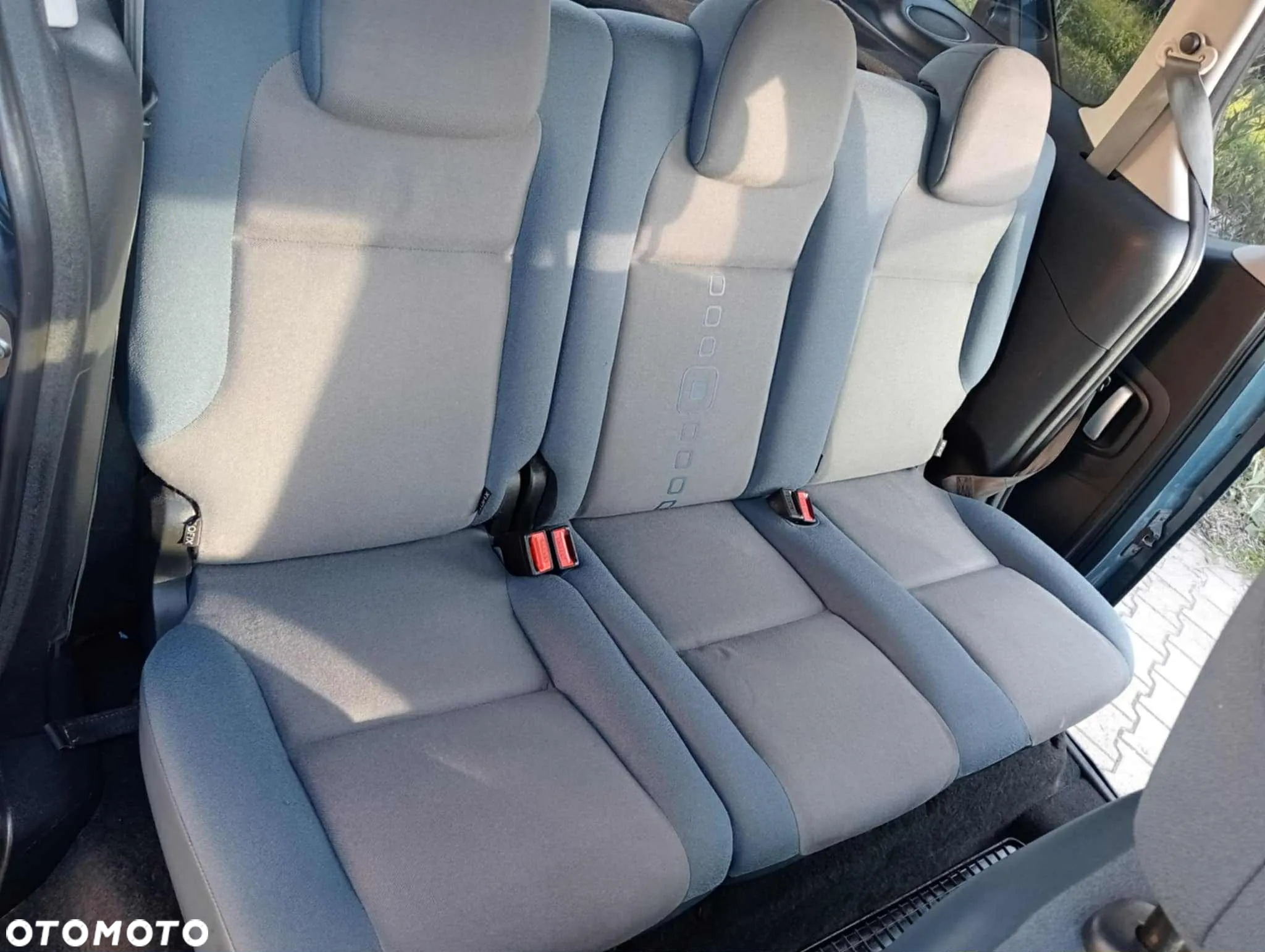 Citroën Berlingo II 1.6 HDi Multispace - 11