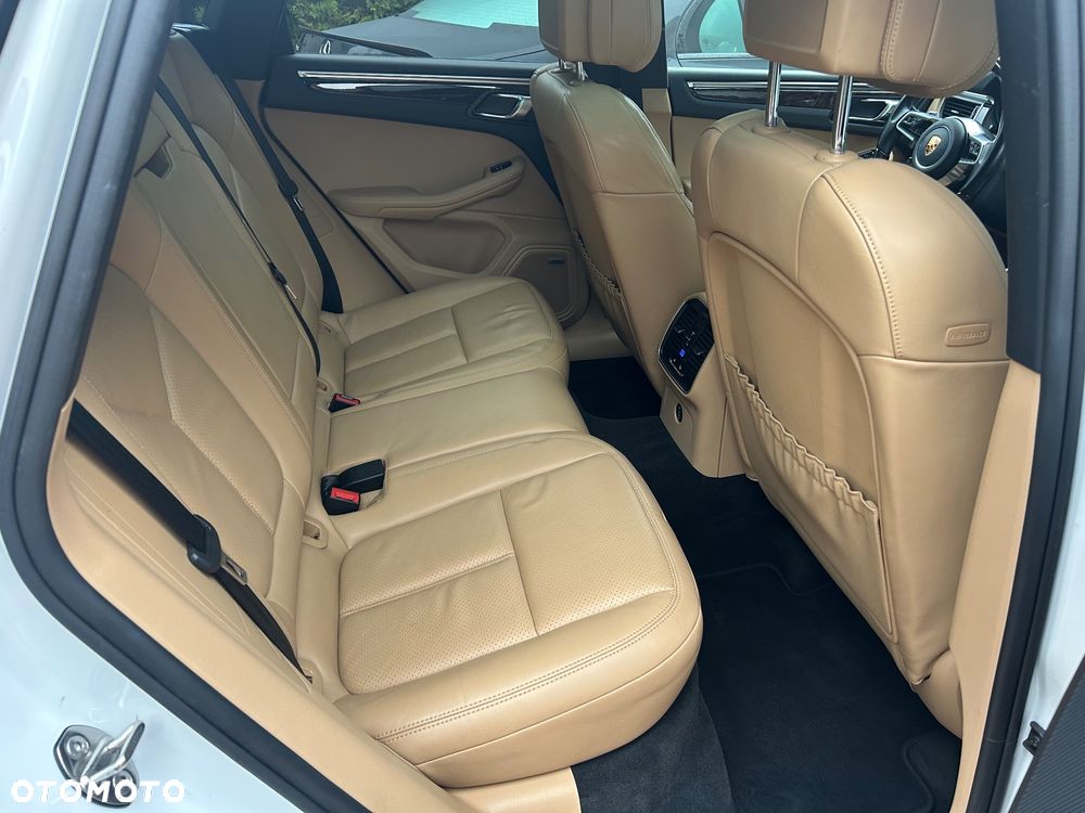 Porsche Macan S - 16
