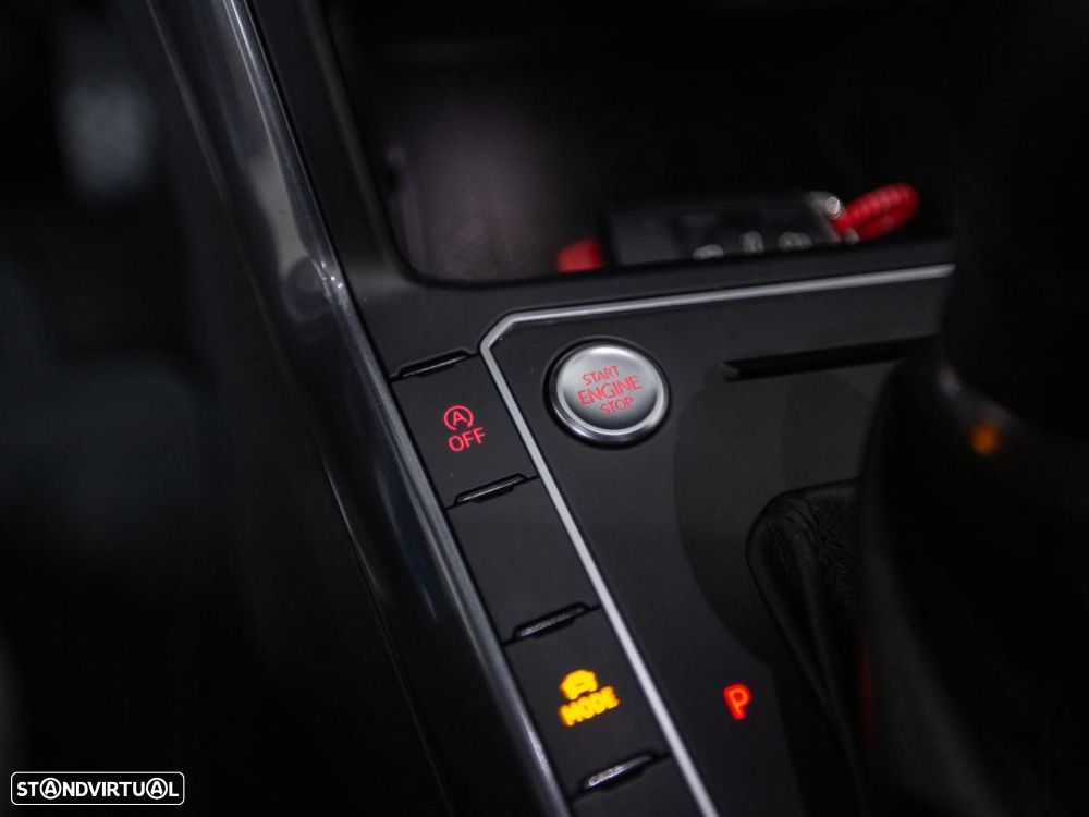 VW Polo 1.6 TDI Highline DSG - 19