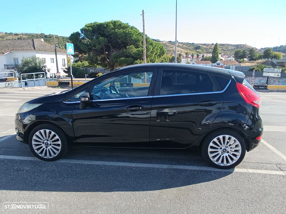 Ford Fiesta - 1