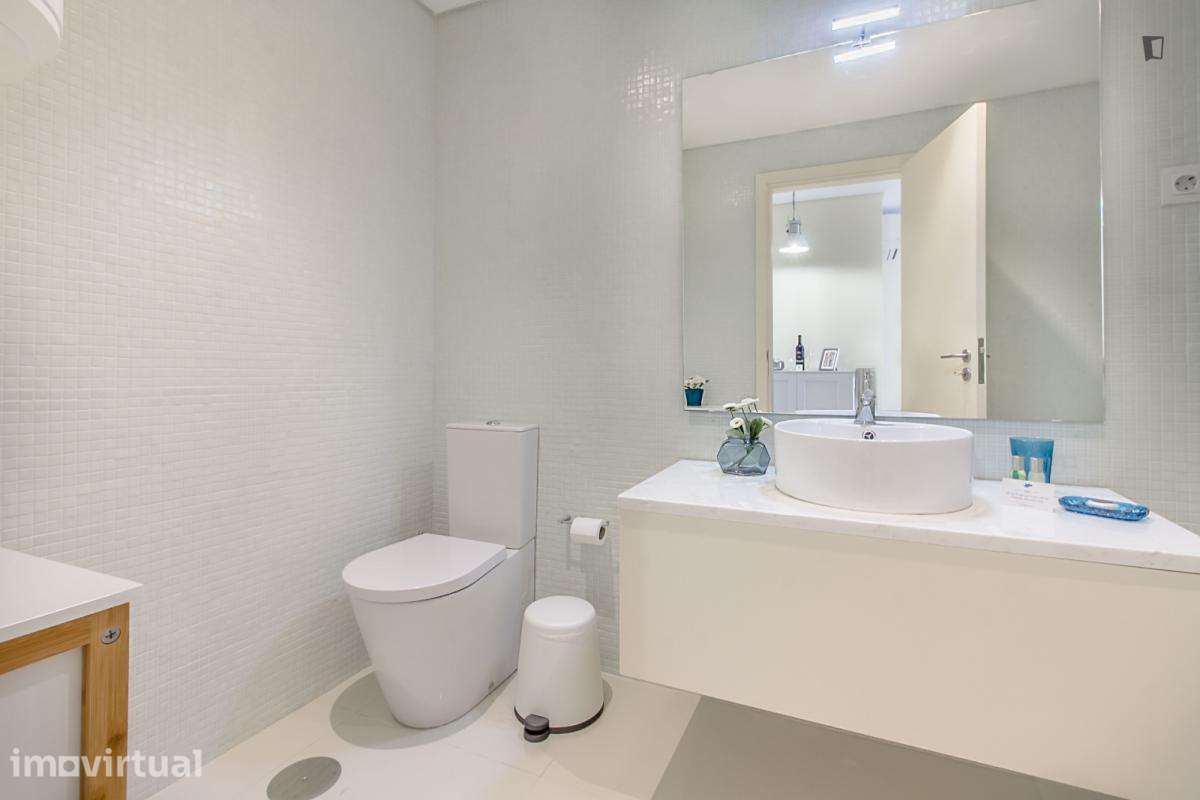 Apartamento com 1 quartos - localizado em Santo Ildefonso Porto - Grande imagem: 4/23