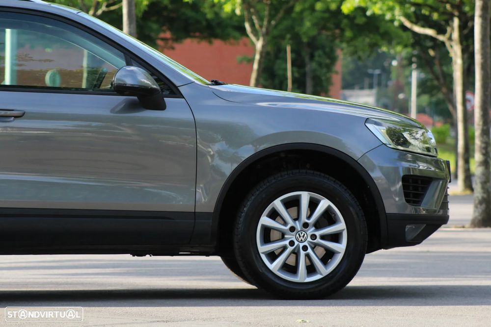 VW Touareg 3.0 TDI V6 - 9