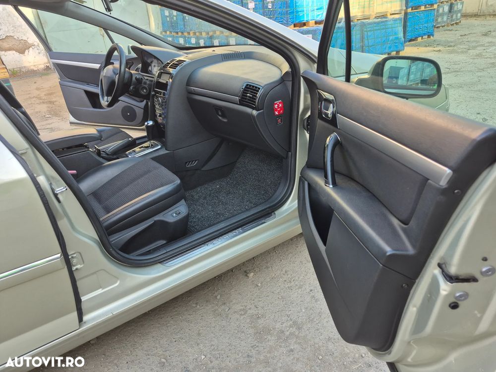 Peugeot 407 HDi 135 Automatik Business Line - 6