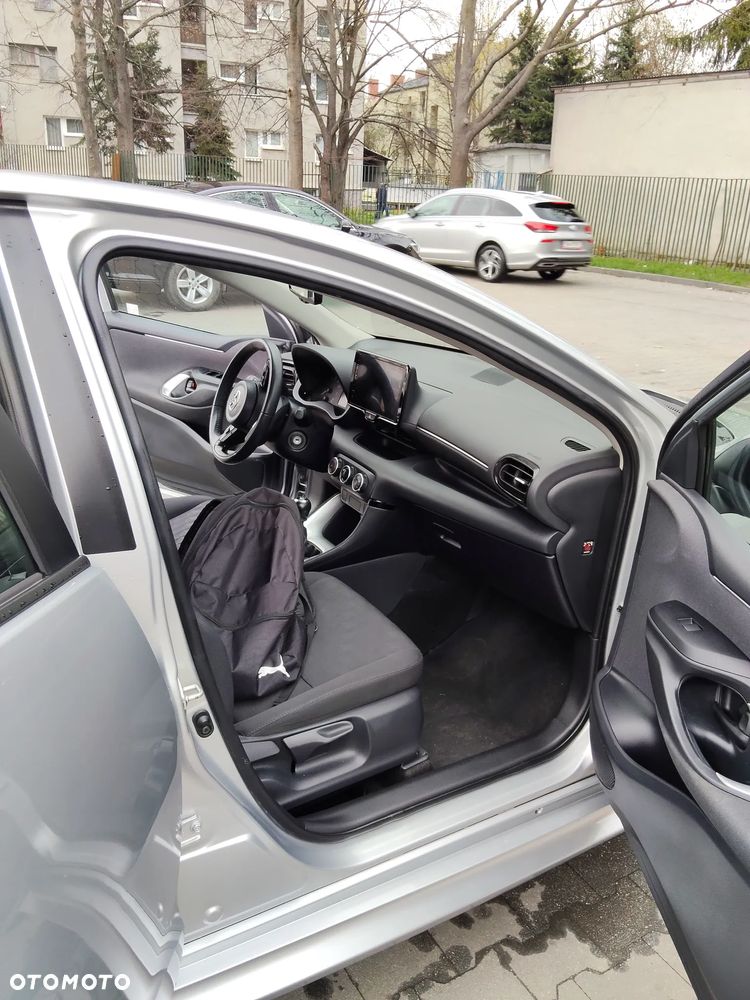 Toyota Yaris 1.5 Comfort - 22