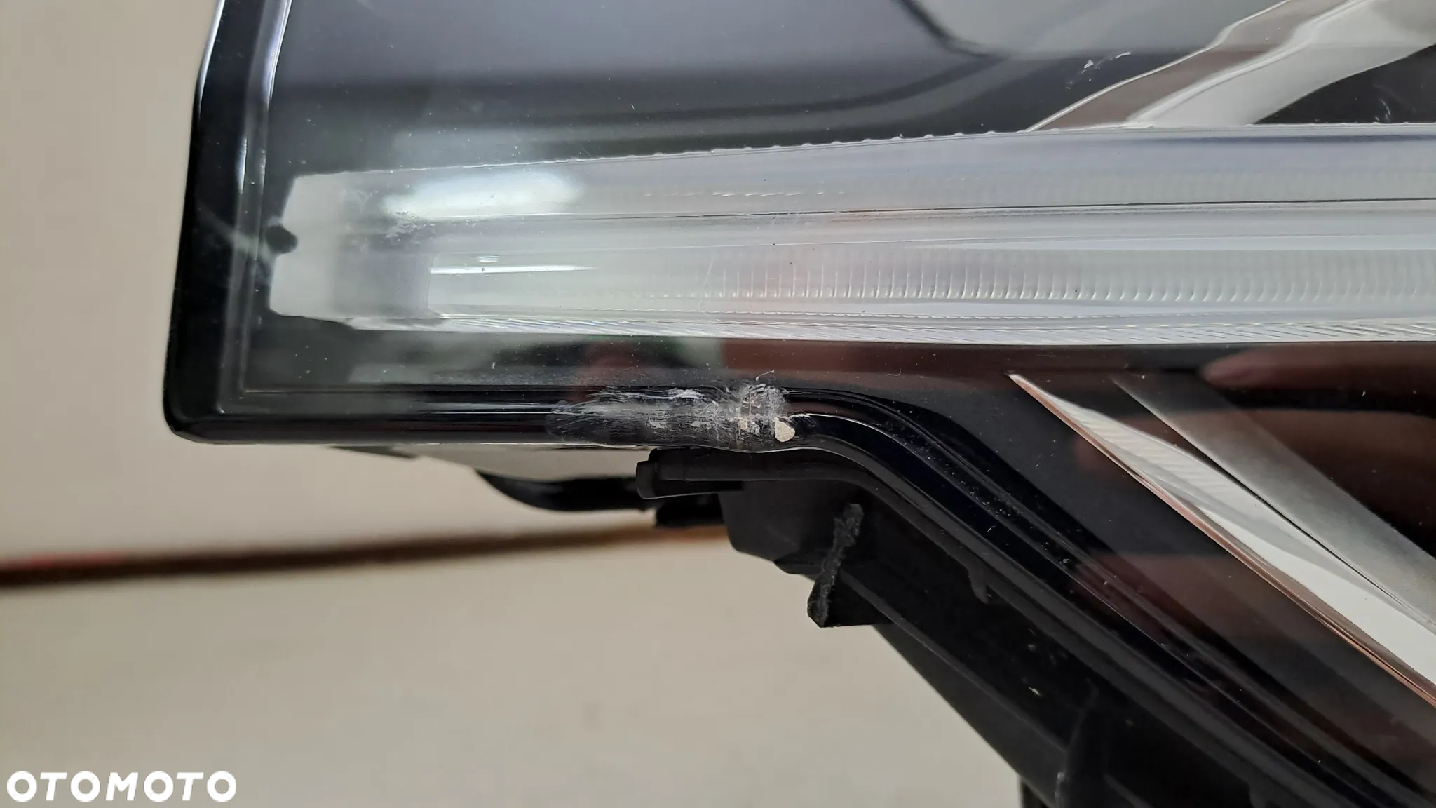 VOLVO XC 60 II 17- LAMPA LEWA PRZÓD FULL LED 32133548 EU - 3