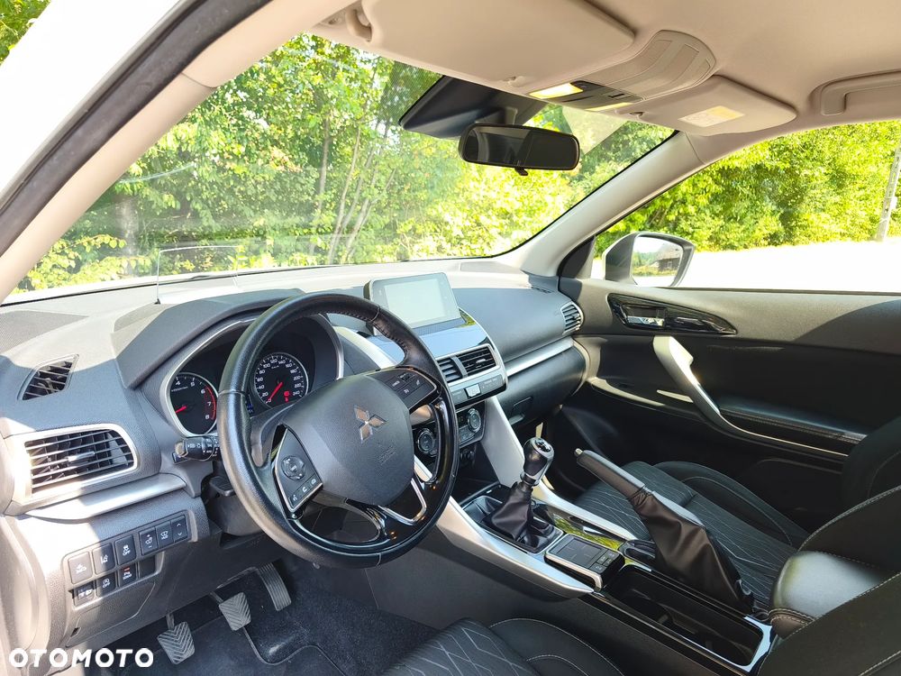 Mitsubishi Eclipse Cross 1.5 T Intense - 13