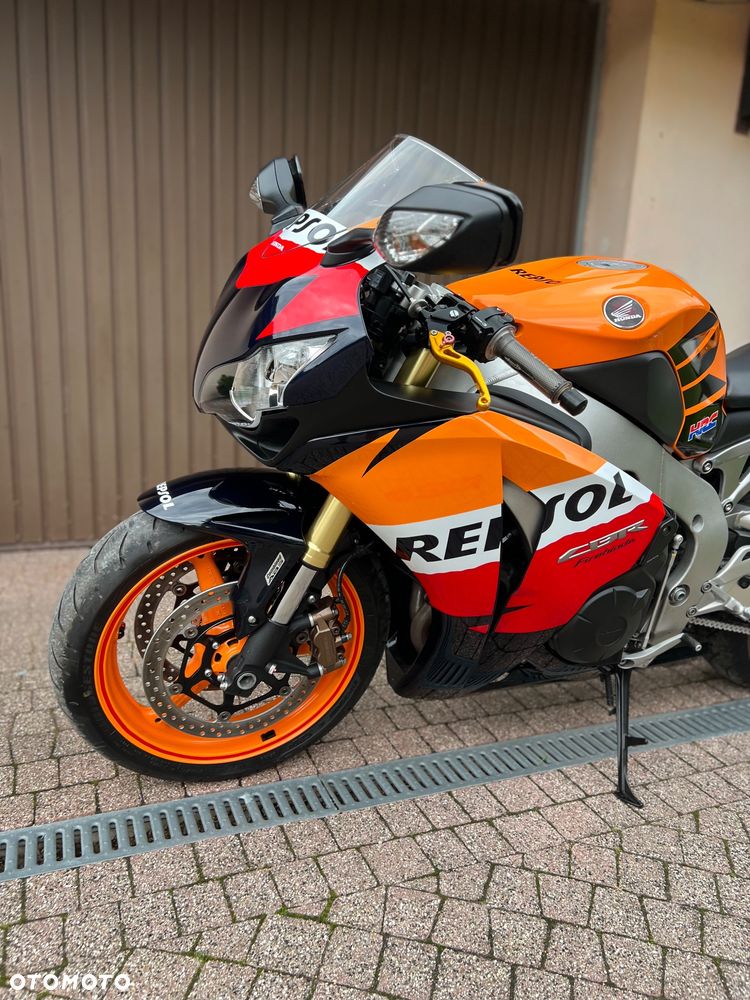 Honda CBR - 23