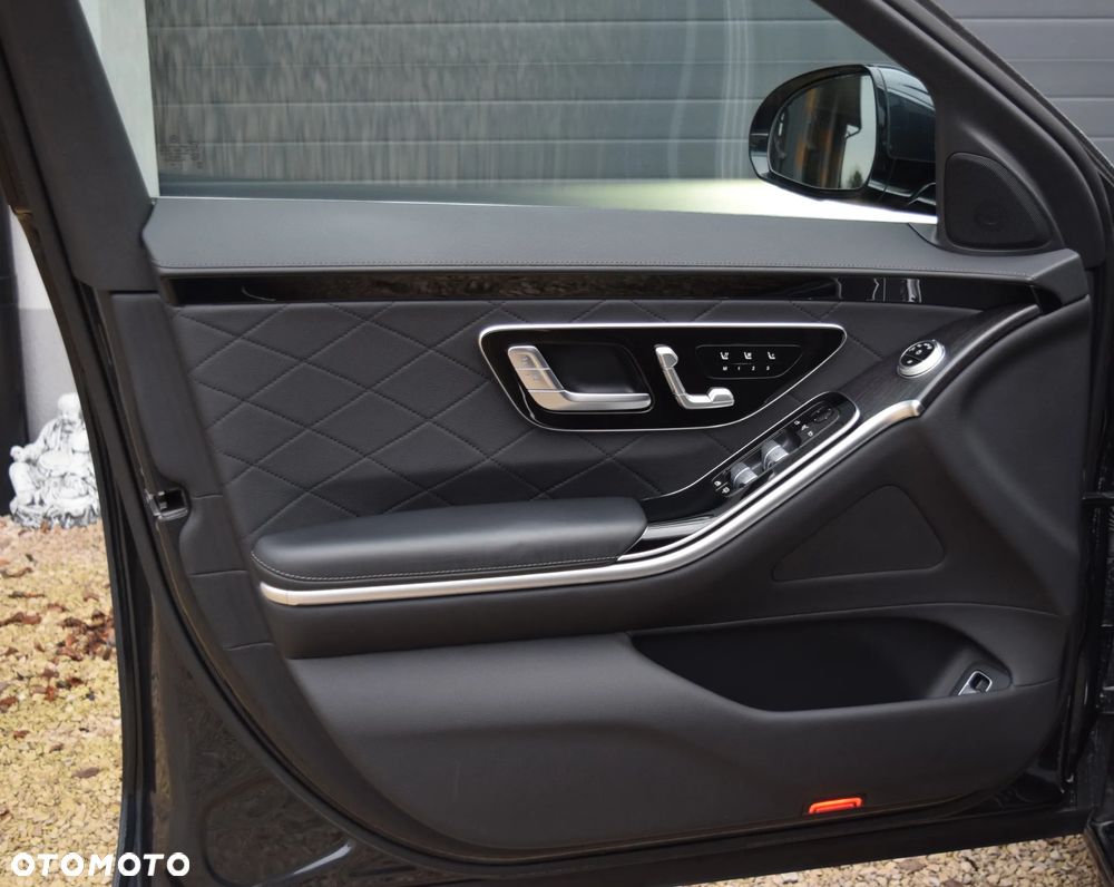 Mercedes-Benz Klasa S 400 d 4Matic L 9G-TRONIC - 17