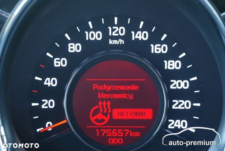 Kia Ceed 1.6 GDI Dream Team Edition - 19