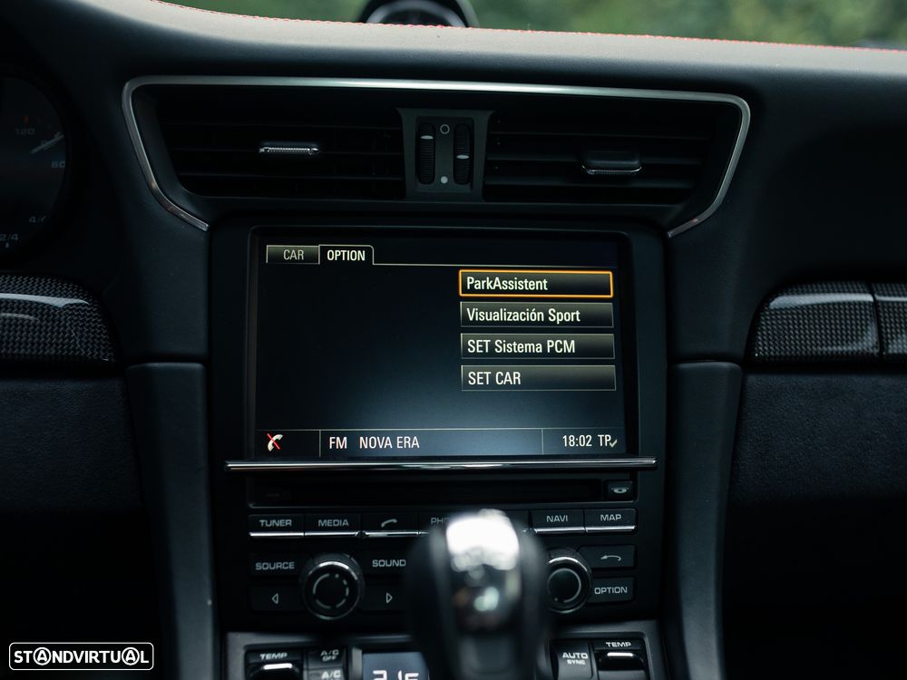 Porsche 911 (991) Carrera 4 GTS PDK - 48