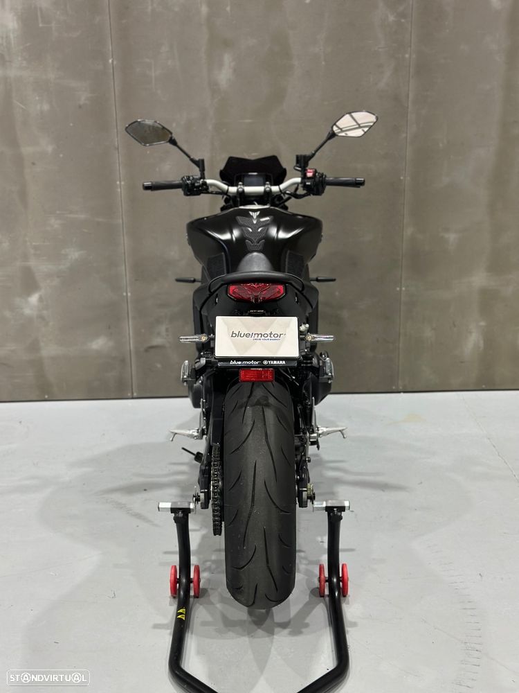 Yamaha MT-09 - 12
