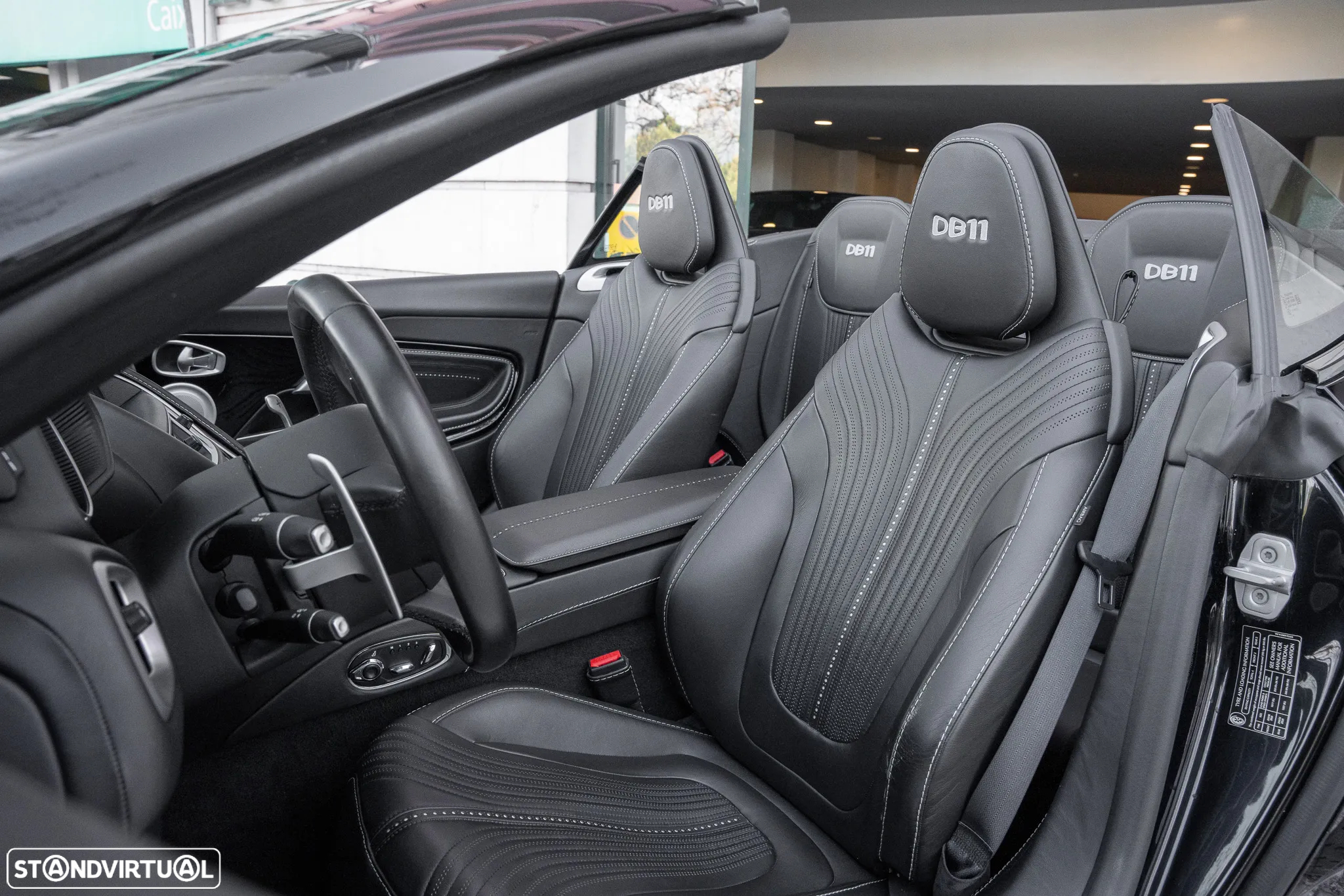 Aston Martin DB11 Volante V8 Auto - 9