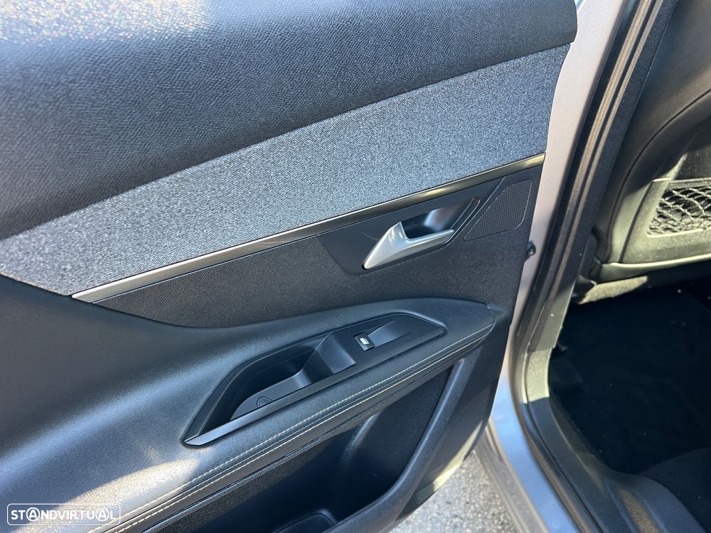 Peugeot 3008 1.5 BlueHDi Allure - 12