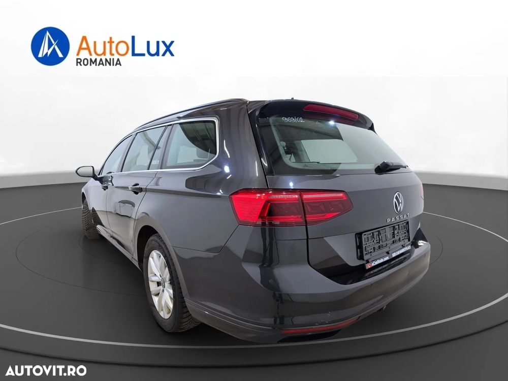 Volkswagen Passat 2.0 TDI DSG Comfortline - 4