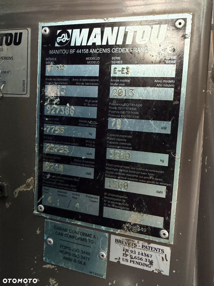 Manitou MT932 Ładowarka Teleskopowa dźwig wózek 9m. UDŹWIG 3,2 tony. Przebieg 2760 MTG jak Nowa z SALONU 2014rok z Norwegii z Gospodarstwa rolnego. Silnik PERKINS 100km. Serwisy w Dekra! Widły i łyżka. Ani deka luzu czy wycieku. OKAZJA! Jazda REWERS + 4 biegi. Skręt 3 tryby. - 6