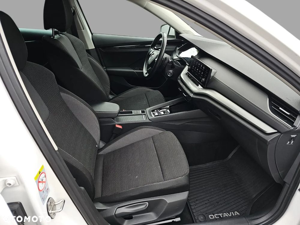 Skoda Octavia 2.0 TDI Ambition DSG - 21