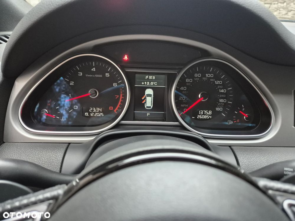 Audi Q7 - 11
