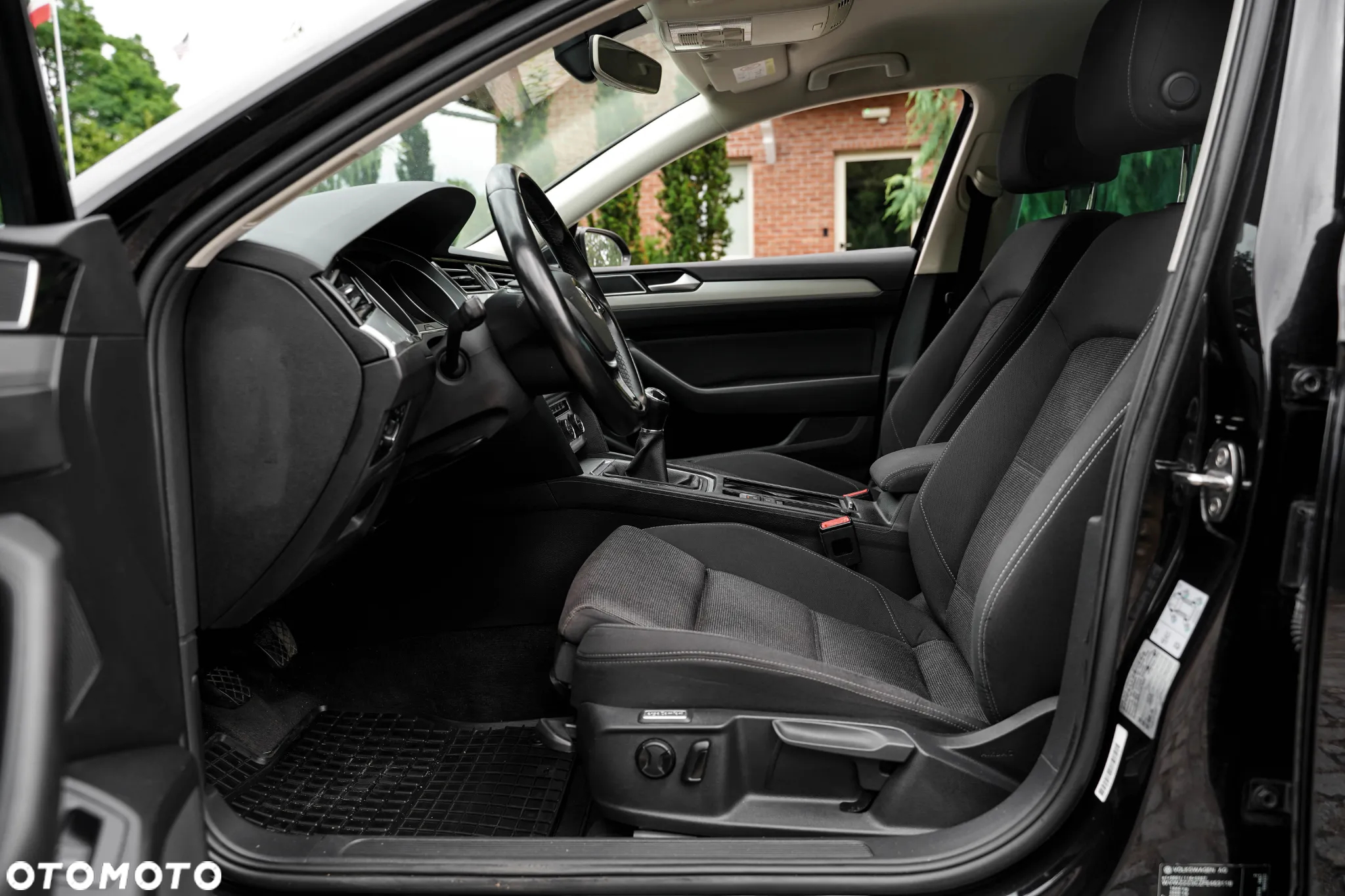 Volkswagen Passat 1.4 TSI BMT ACT Comfortline - 16