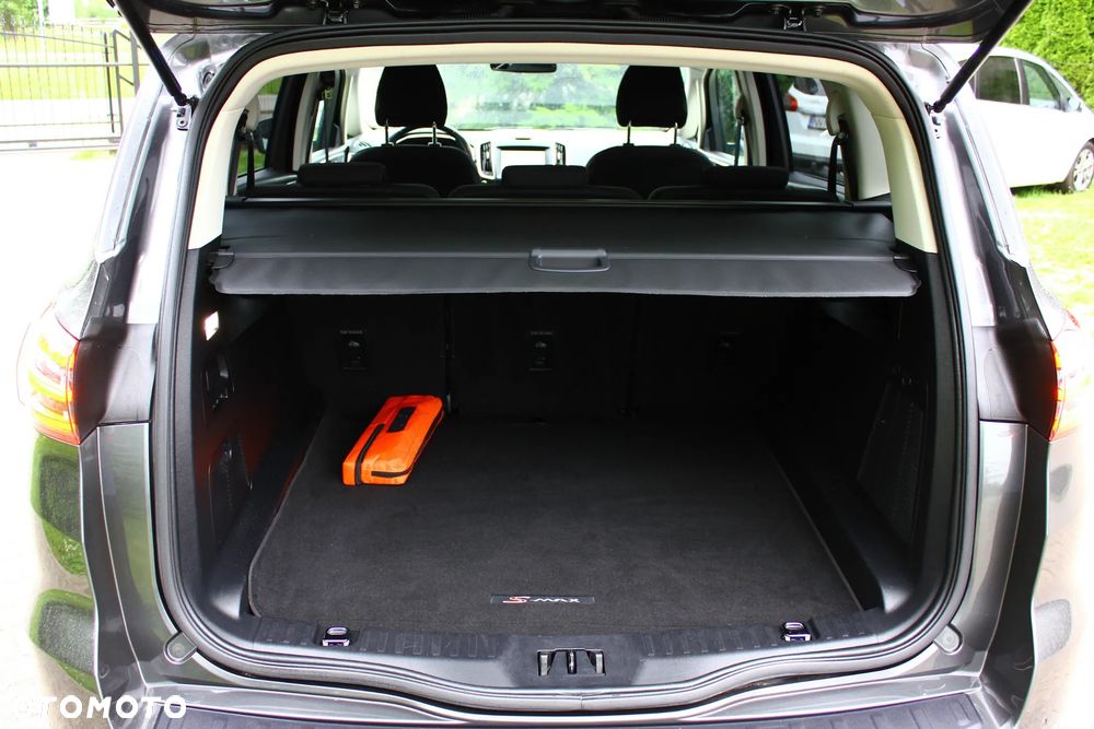 Ford S-Max 2.0 TDCi Titanium PowerShift - 35