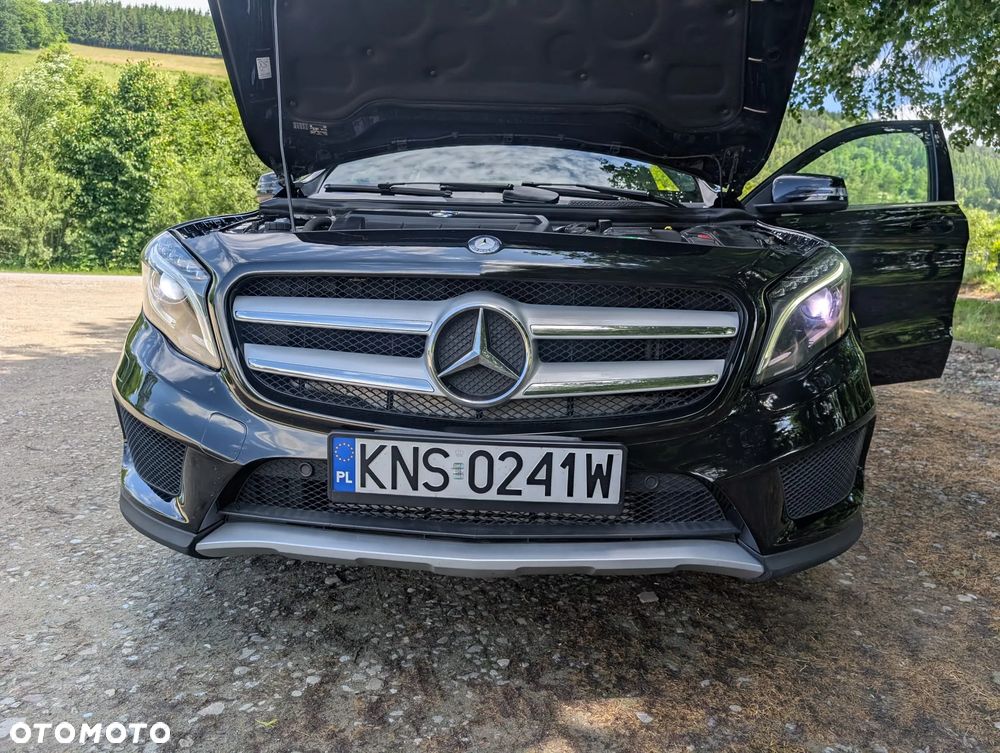 Mercedes-Benz GLA 180 d 7G-DCT AMG Line - 8
