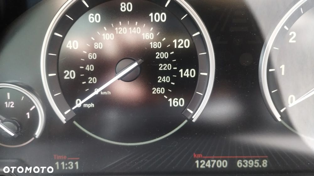BMW Seria 5 535i xDrive - 16