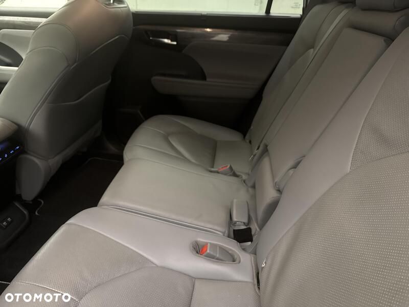 Toyota Highlander - 21