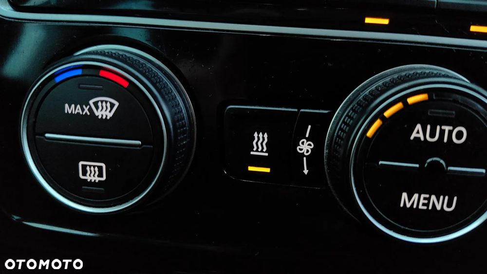 Volkswagen Golf Sportsvan - 12