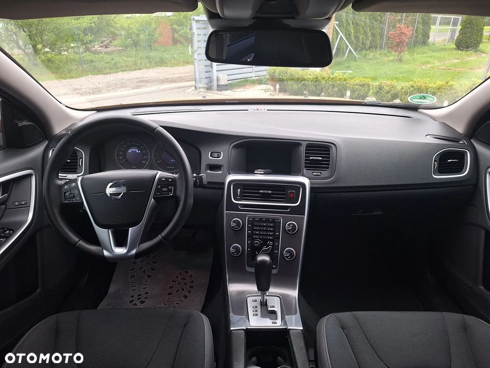 Volvo S60 D3 Geartronic - 18