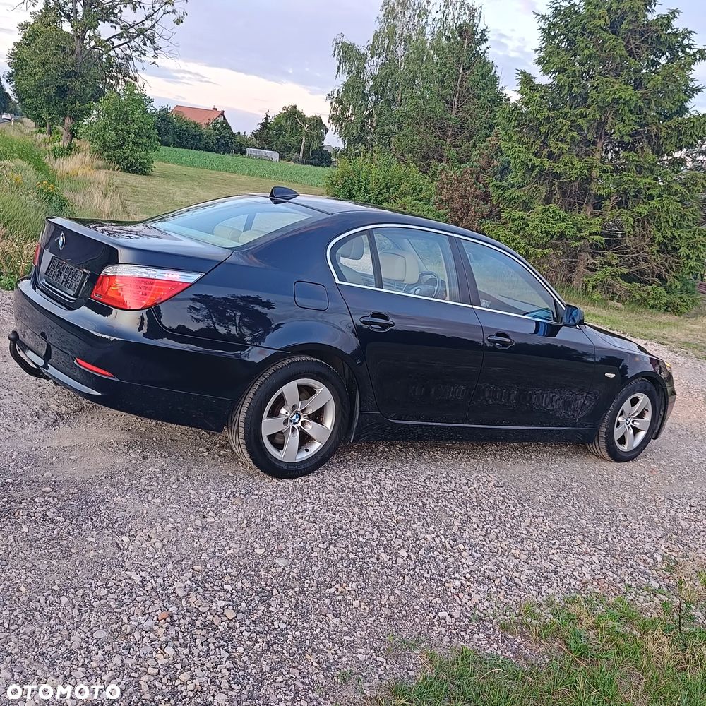 BMW Seria 5 520d Special Edition - 9