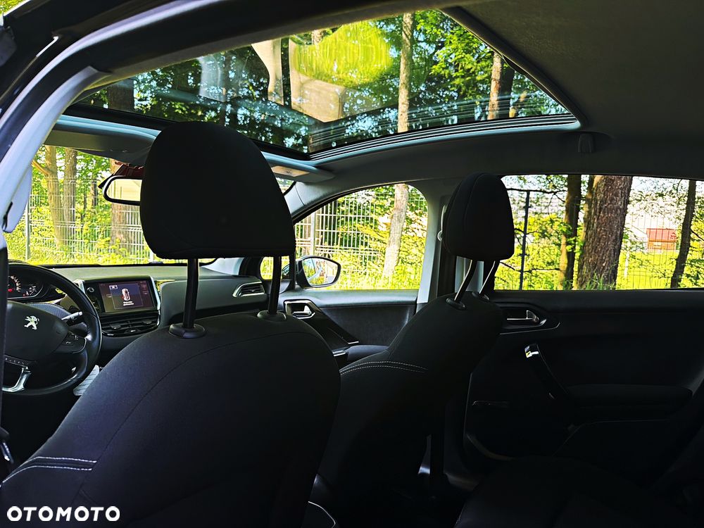 Peugeot 208 1.2 VTi Style - 40
