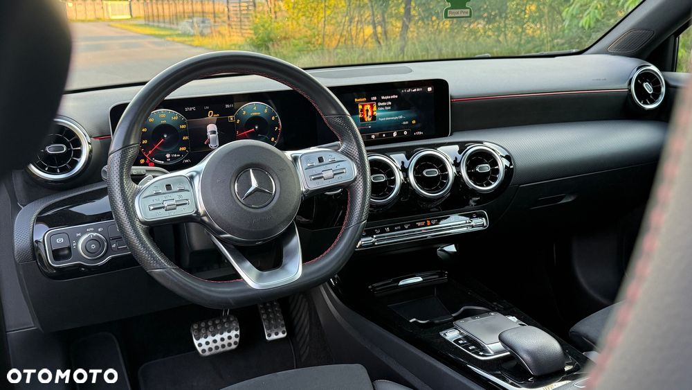 Mercedes-Benz Klasa A 180 7G-DCT AMG Line - 12