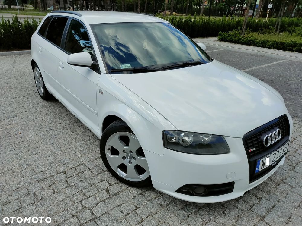 Audi A3 Sportback - 1
