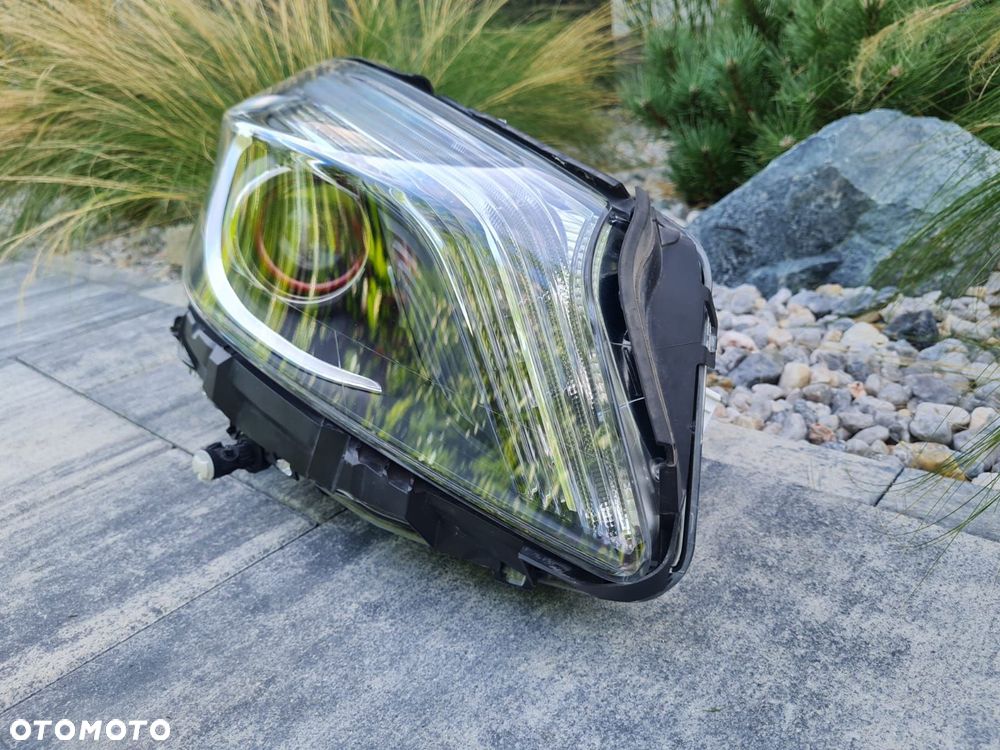 mercedes a klasa amg 176 w176 lampa prawa przód bi xenon led a1768204361kz - 3