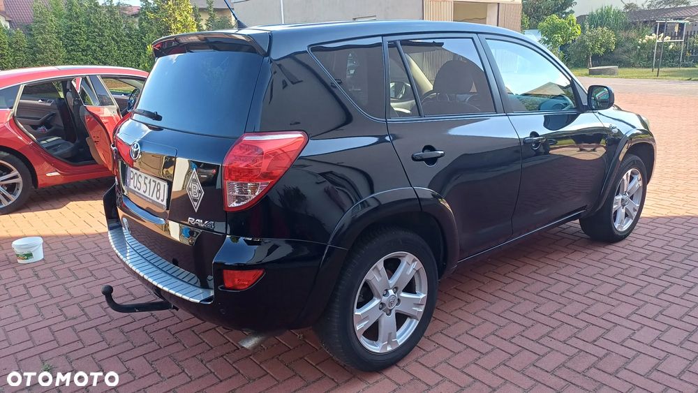 Toyota RAV4 - 5