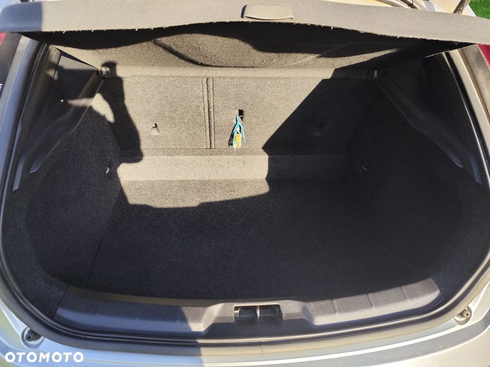 Volvo V40 D2 Momentum - 5
