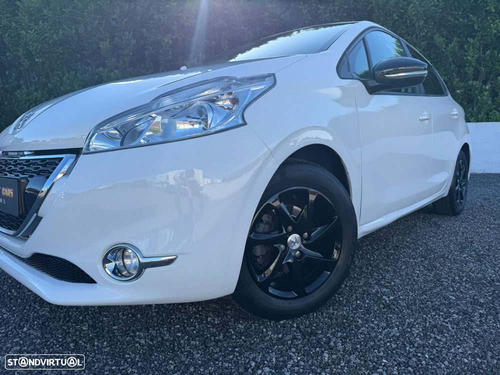 Peugeot 208 1.2 PureTech Active - 27