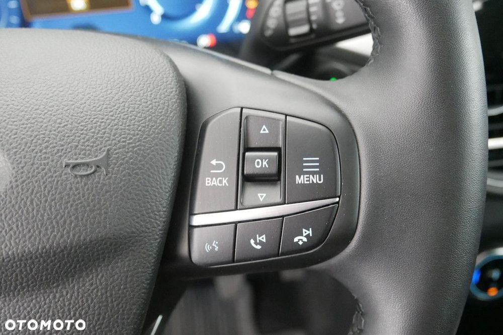 Ford Kuga - 25