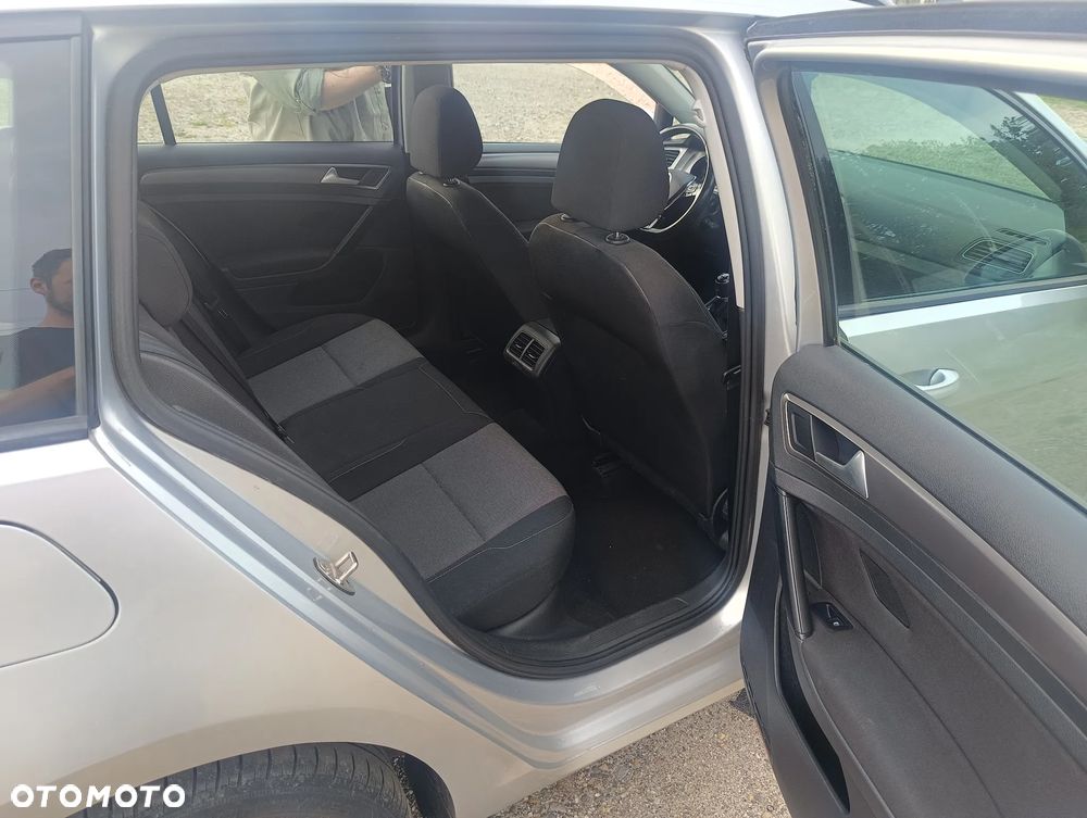 Volkswagen Golf 1.6 TDI BlueMotion Trendline - 11