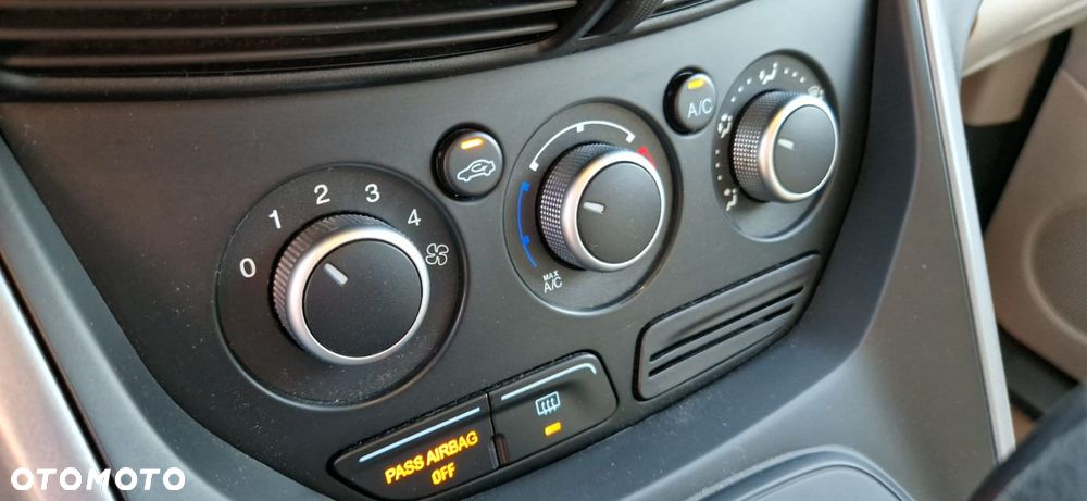 Ford Escape 2.0 EcoBoost AWD Titanium - 19