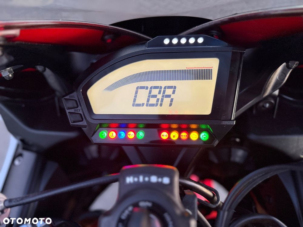 Honda CBR - 14