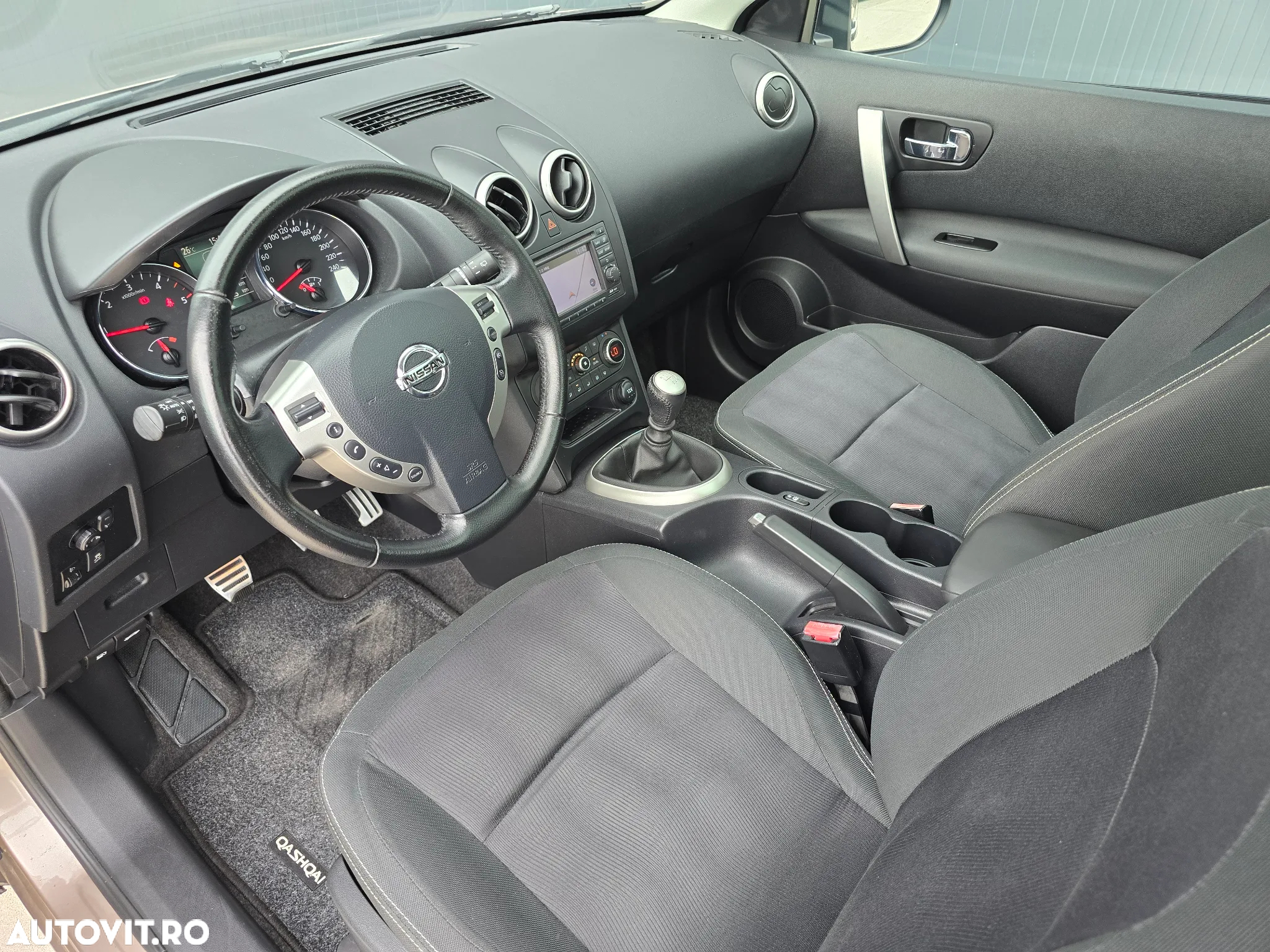 Nissan Qashqai 1.5 DCI Start/Stop Tekna - 6