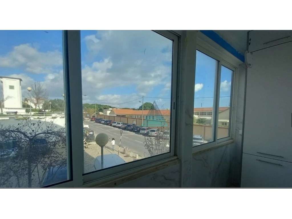 T4 Laranjeiro imperdivel * * remodelado * * OFERTA ESCRITURA ** - Grande imagem: 3/18